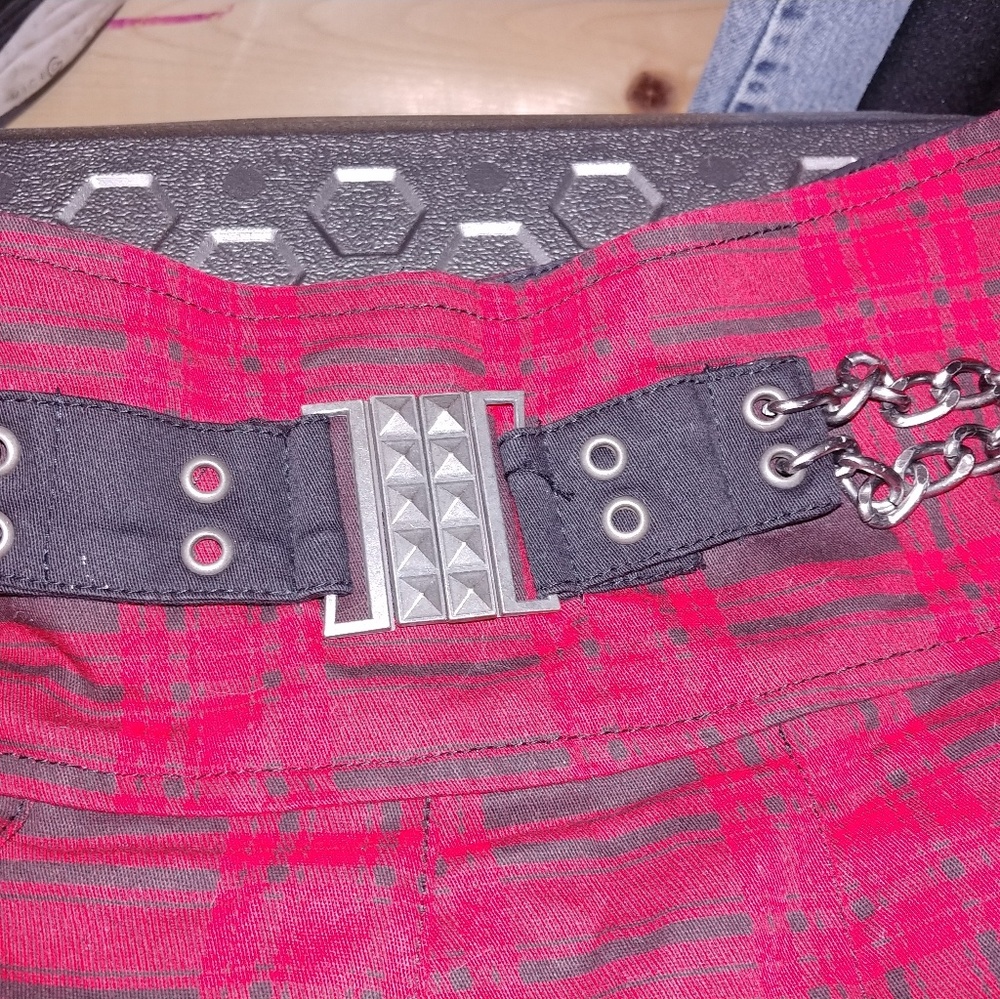 Red/black Authentic Tripp skirt - Picture 3 of 3